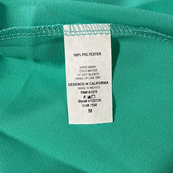 Green ruffle tank - Picture 5 of 5